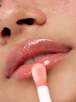 لیپ گلاس آبرسان و حجم دهنده لب پاستل PASTEL مدل Plump Up کد 204