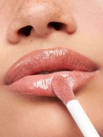 لیپ گلاس حجم دهنده و آبرسان پاستل مدل Plump up کد 208