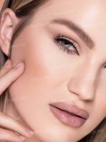 کرم پودر مات مخملی اصل شیگلم ماندگاری بالا مناسب پوست مختلط و چرب - تصویر 3