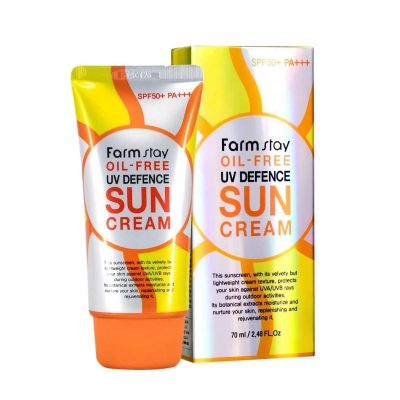 کرم ضد آفتاب بدون چربی Farm Stay Oil-Free UV Defence SPF50+ PA+++